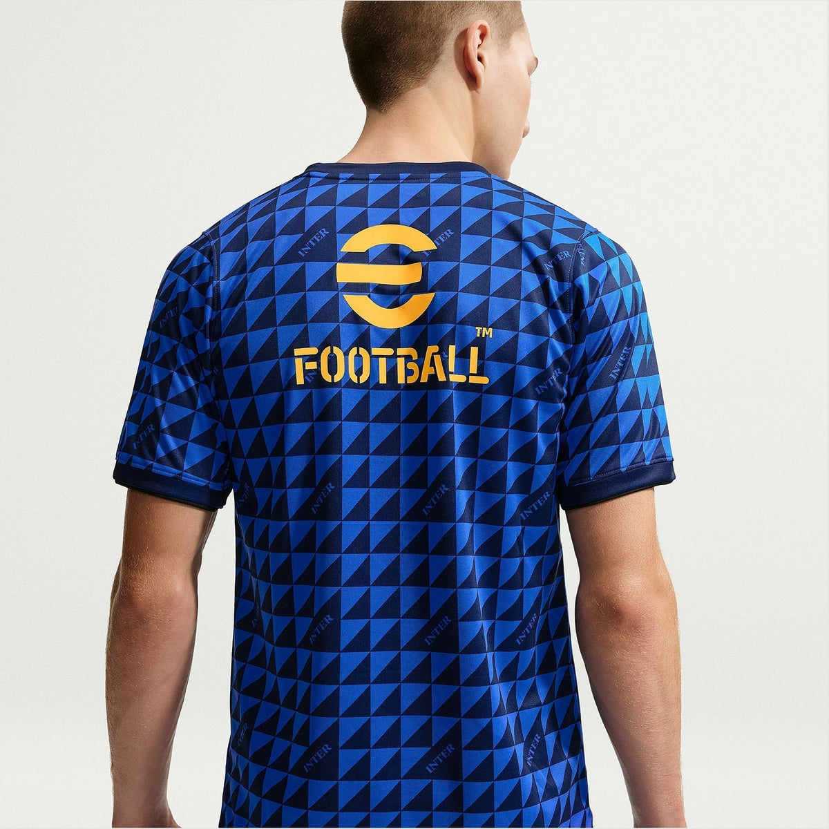 Inter Milan Pre-Match Jersey 2026/27 - photo 5